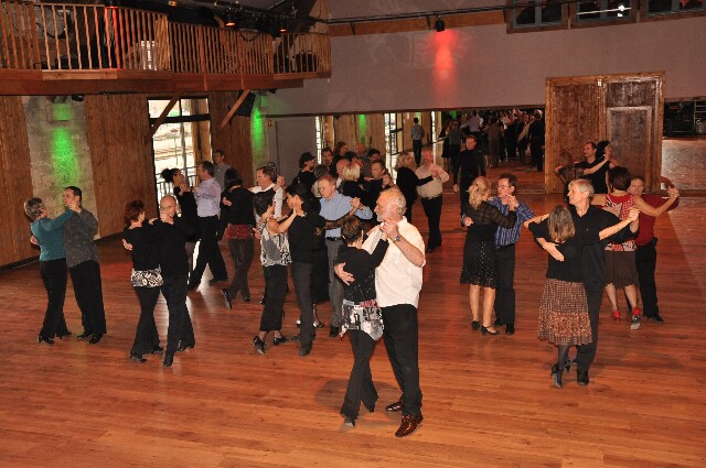 min 2009 11 29 station danse 083